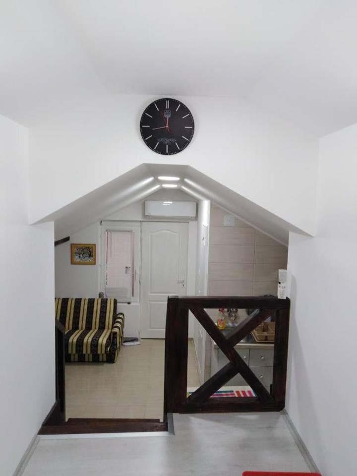 Apartman Vrdnicak Vrdnik Exterior photo